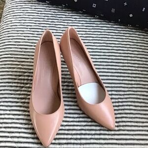 *New* No box, Taryn Rose Gabrielle Italian Leather pumps, Nude/Blush 8.5m!